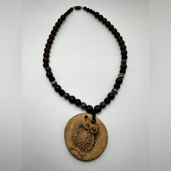 16" Vintage ceramic owl pendant with some gray agate beaded necklace! - Picture 3 of 9
